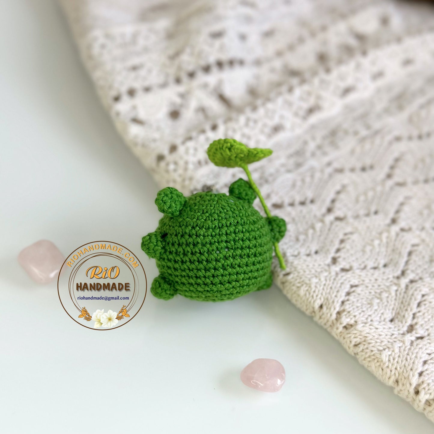 Rio Handmade yarn cotton frog crochet keychain, amigurumi frog with lotus leaf, cute frog , home decor, adult hobby