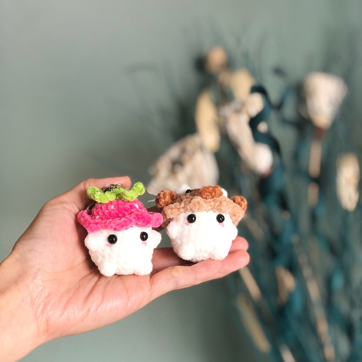 Handmade Chunky Mushroom Crochet Keychain, Cute Themed Mushroom keychain, Chunky Mushies With Bucket Hats, Amigurumi Mushroom, Gift
