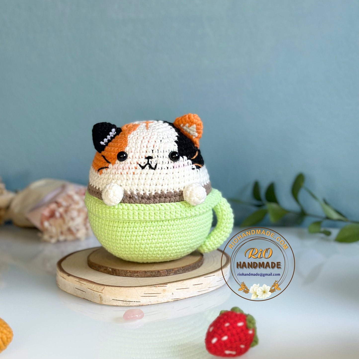 Handmade Kitten in the cup, crochet Kitten in the cup, amigurumi Kitten in the cup, soft toy for baby, toddler, kid, adult hobby