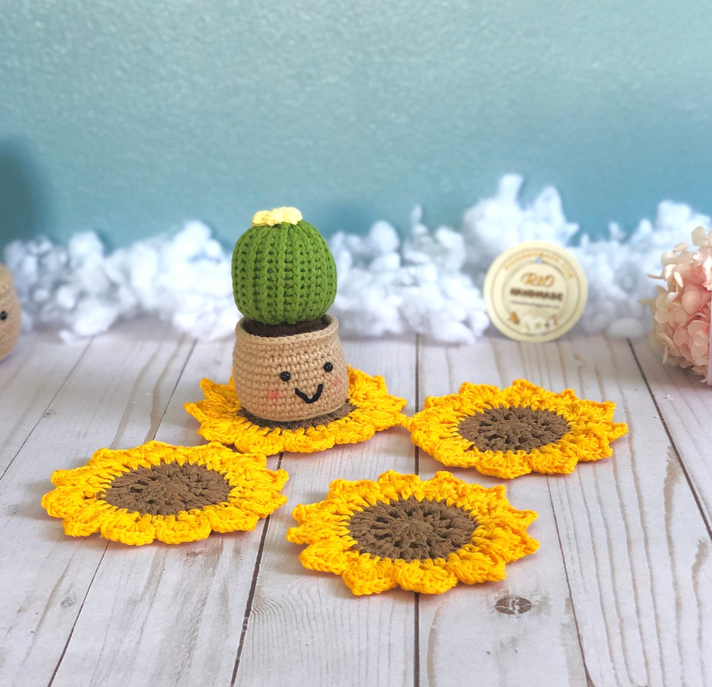 Handmade Crochet Amigurumi Coaster, Sunflower Coaster, Set of 4 Coasters, Housewarming Gift, Home Decor, Crochet