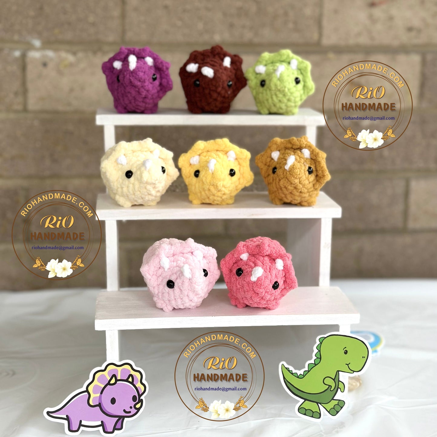 Handmade triceratops, crochet Dinosaur, amigurumi triceratops, plushie toy, gift, ornament, keychain, home decor