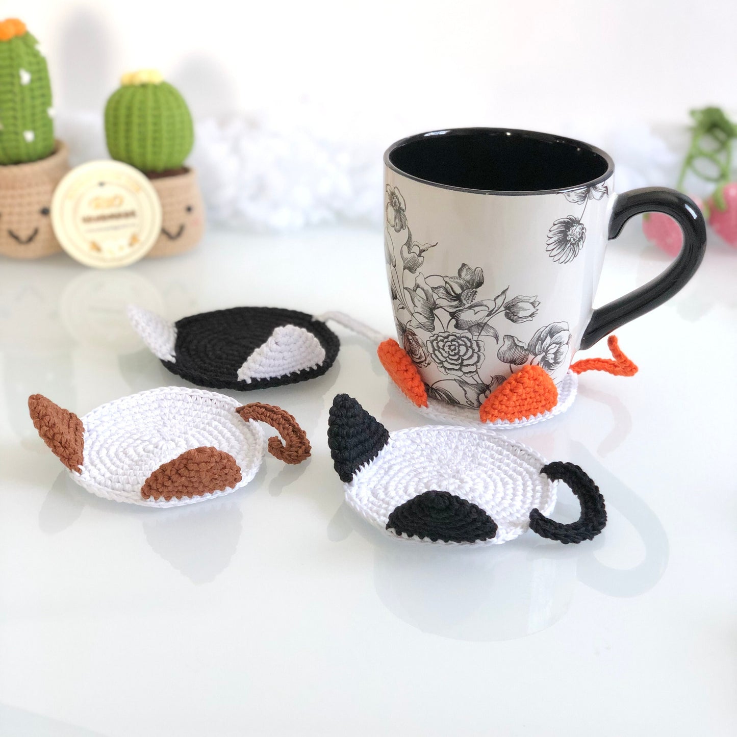 Handmade Cat Coaster Crochet, Amigurumi Coaster, Cat Coaster, Mug Rug, Kitten Mug Rug, Housewarming Gift, Home Decor