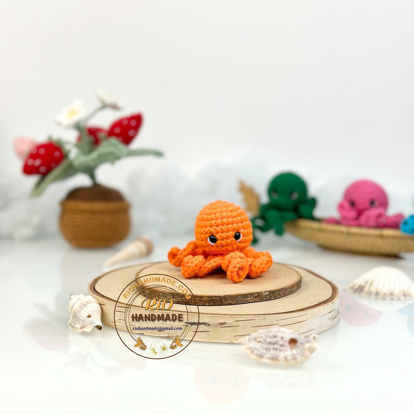 Handmade octopus crochet keychain, amigurumi octopus, car rear view hanging, cute gift