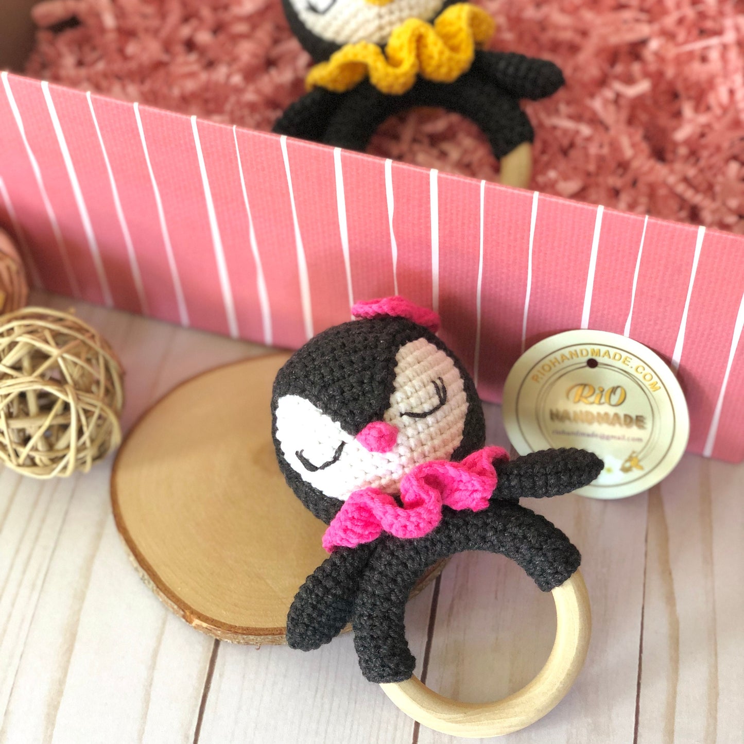 Animal newborn baby rattle, Baby crochet rattle gift, teething ring for baby