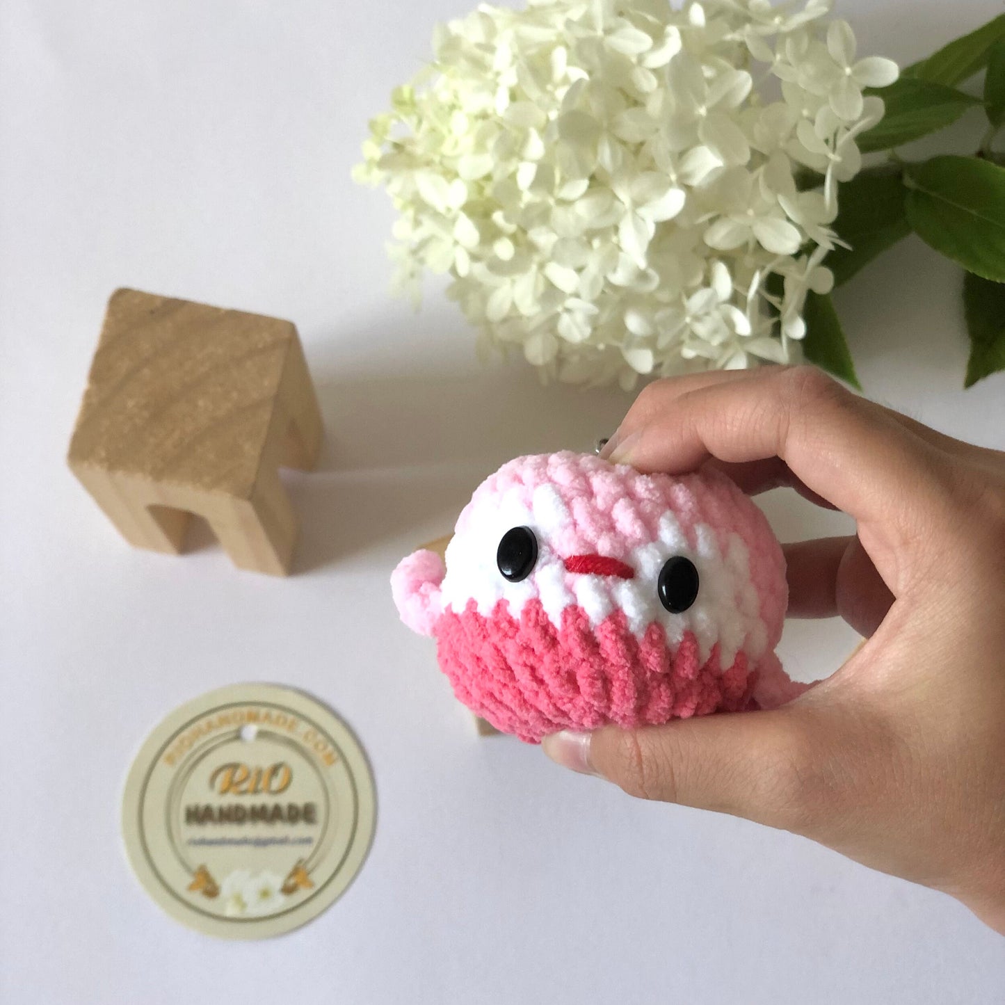 Handmade stress penguin crochet keychain, amigurumi penguin, stress friend, car rear view hanging, soft penguin, plushie toy, cute gift,