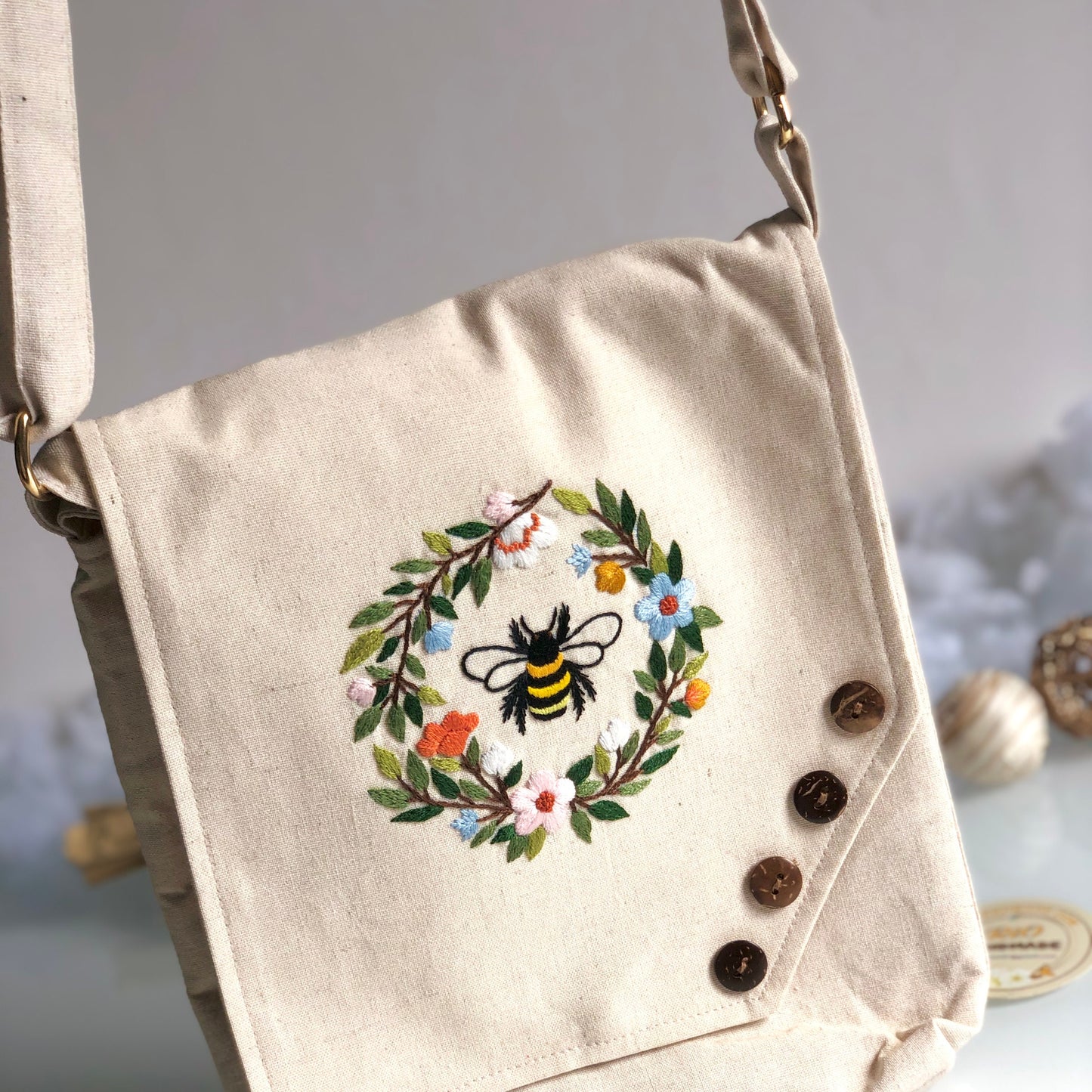 Hand Embroidered Linen Crossbody Bag, Linen Bag, Crossbody Bag, Bee and Flower Embroidery