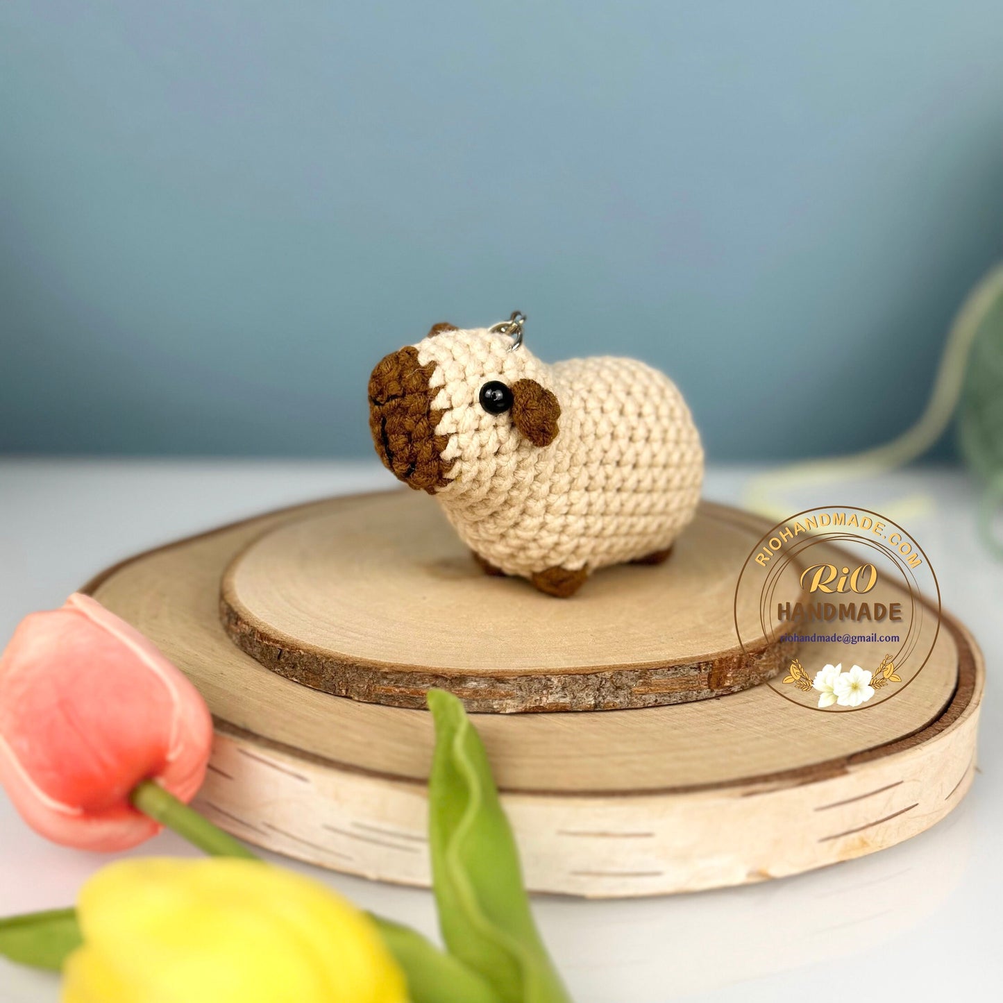 Capybara crochet keychain, mirror charm crochet, amigurumi Capybara with Santa hat, plushie toy, gift, car hanging, Tiktok Capybara song