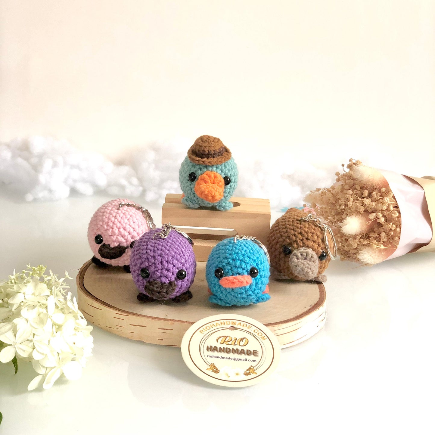 Handmade Platypus crochet keychain, pom bag charm, car rear view hanging mirrior, amigurumi, cute gift.