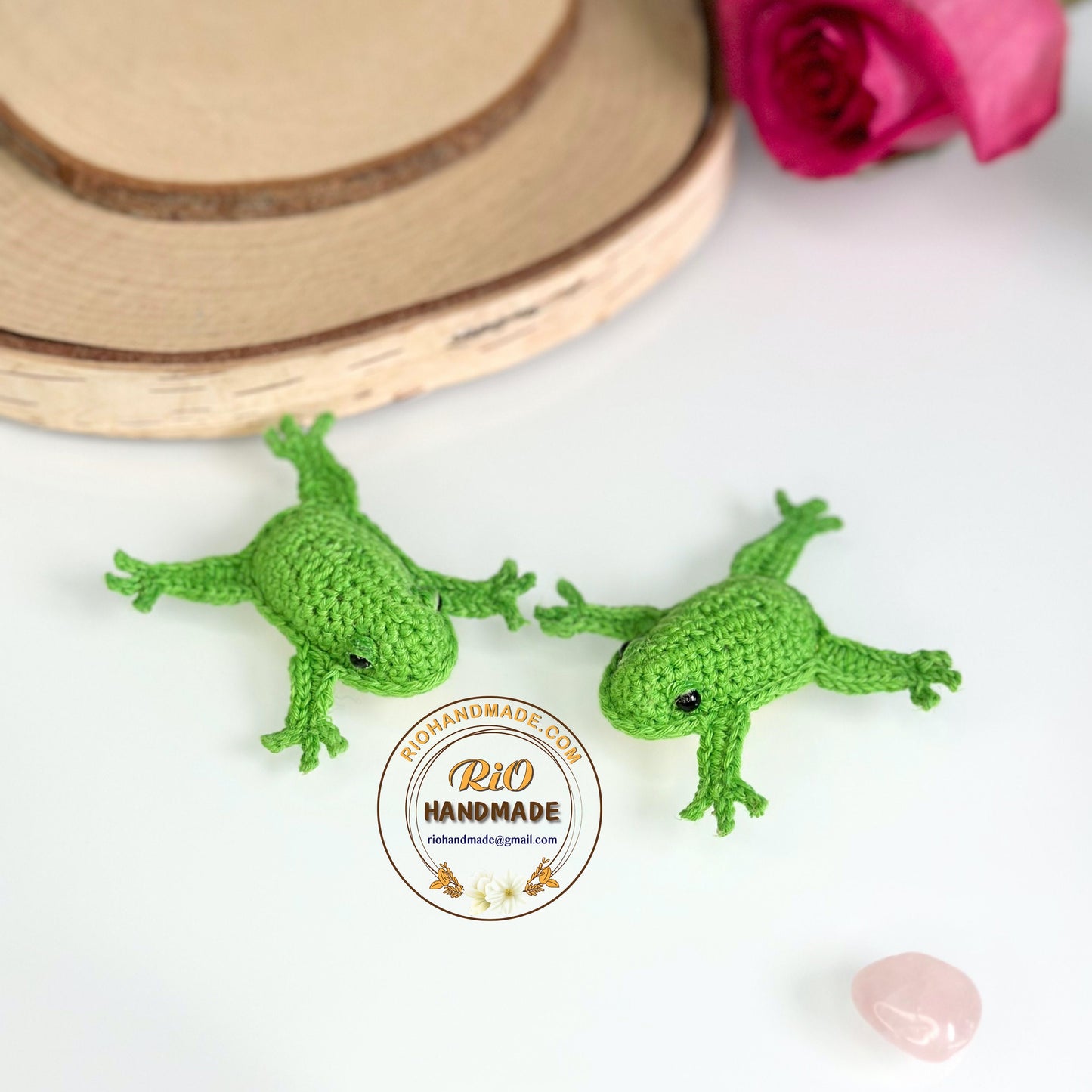 Rio Handmade yarn cotton frog crochet, amigurumi miniature frog , cute frog, cute frog plush, home decor, adult hobby