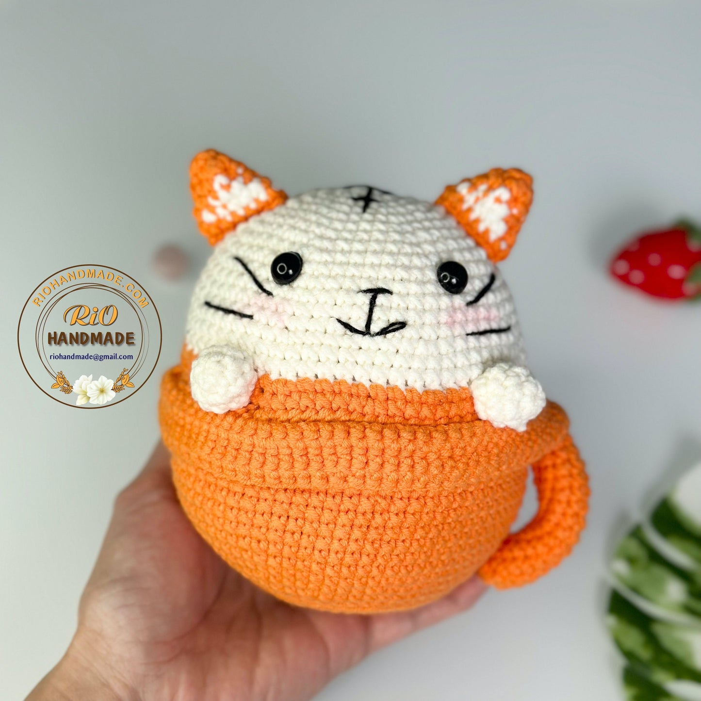 Handmade Kitten in the cup, crochet Kitten in the cup, amigurumi Kitten in the cup, soft toy for baby, toddler, kid, adult hobby