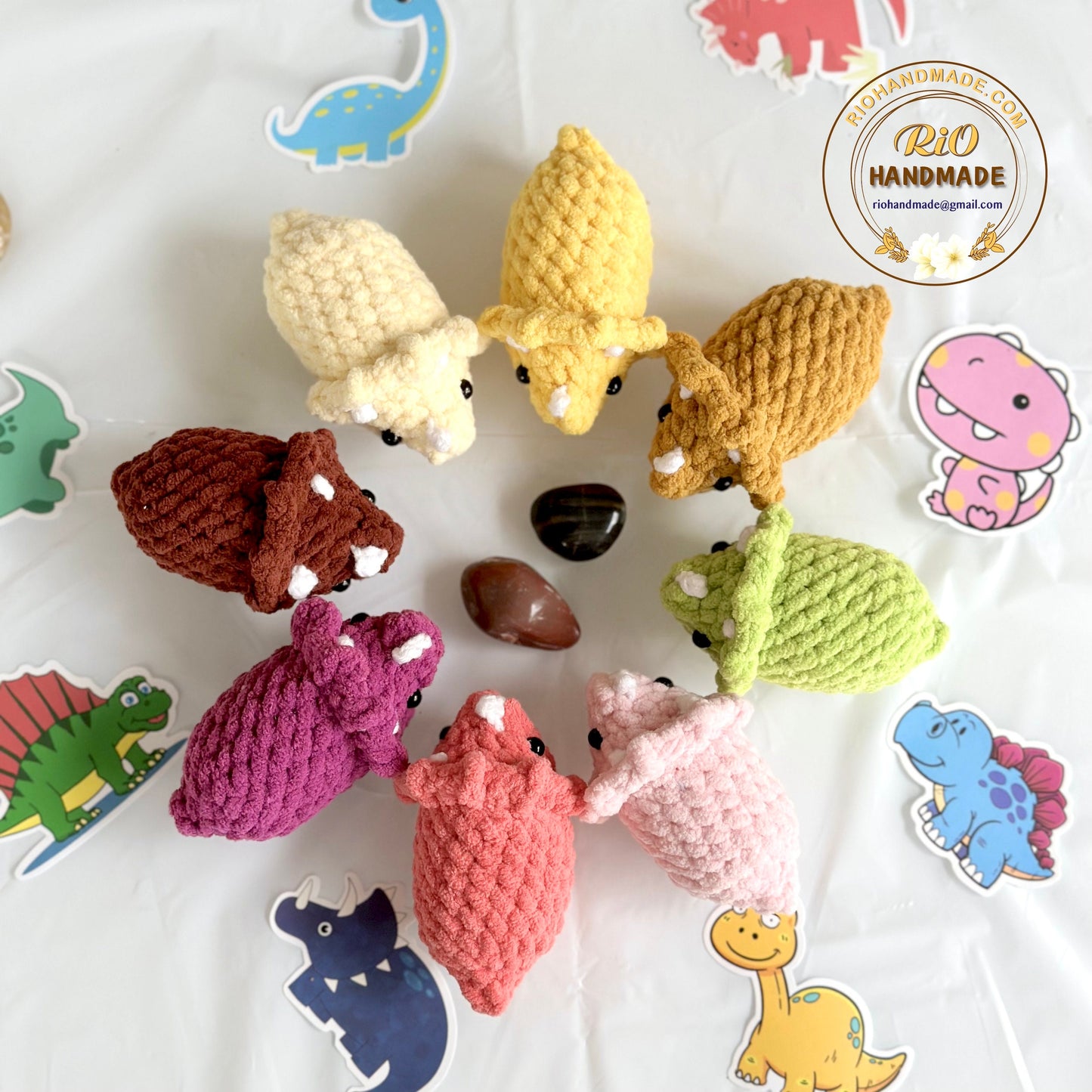 Handmade triceratops, crochet Dinosaur, amigurumi triceratops, plushie toy, gift, ornament, keychain, home decor