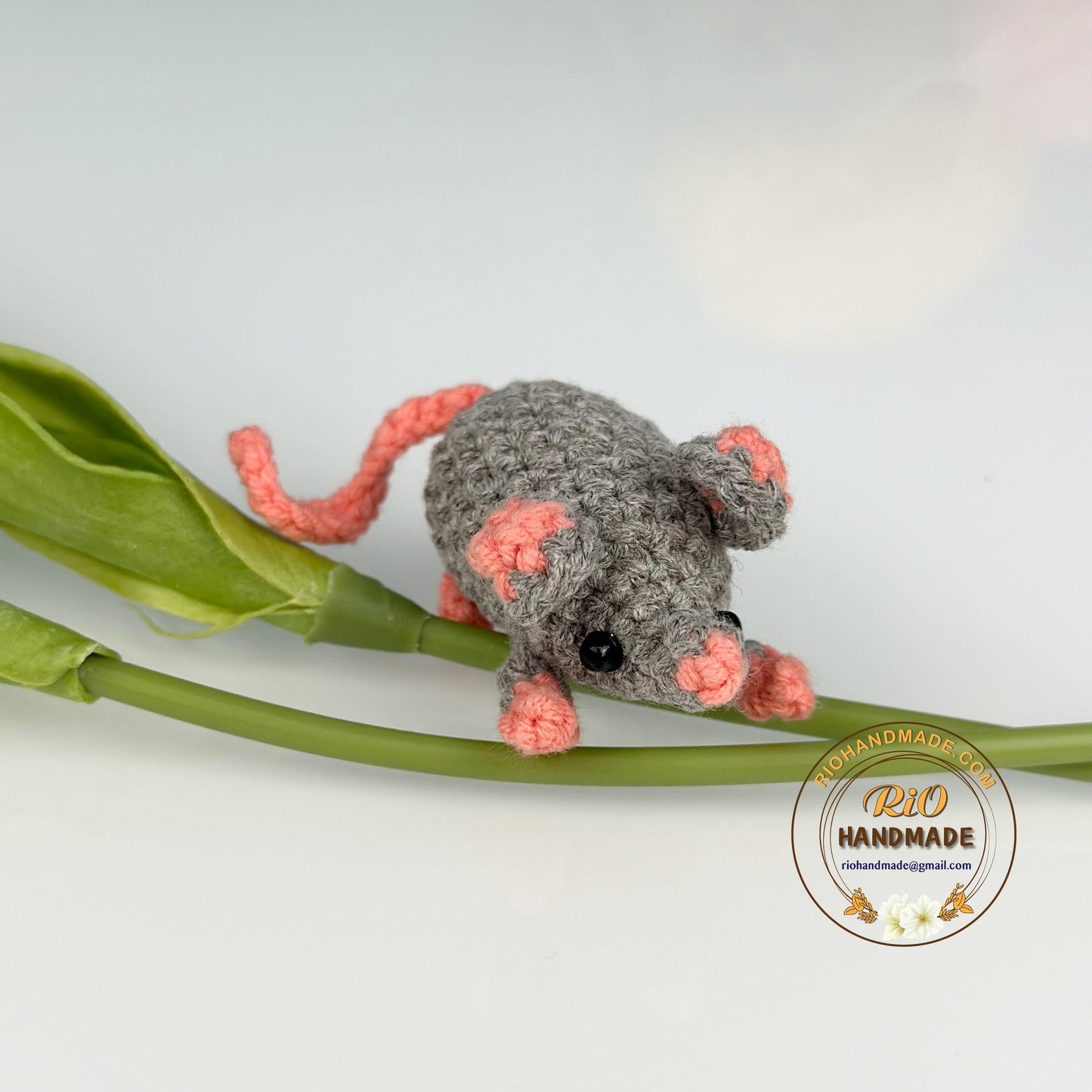 Handmade rat car rearview mirror charm crochet amigurumi, rat keychain, plushie toy, cute gift, car hanging accessory
