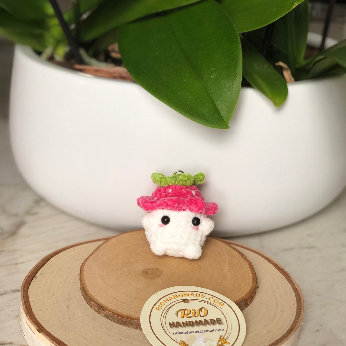Handmade Chunky Mushroom Crochet Keychain, Cute Themed Mushroom keychain, Chunky Mushies With Bucket Hats, Amigurumi Mushroom, Gift