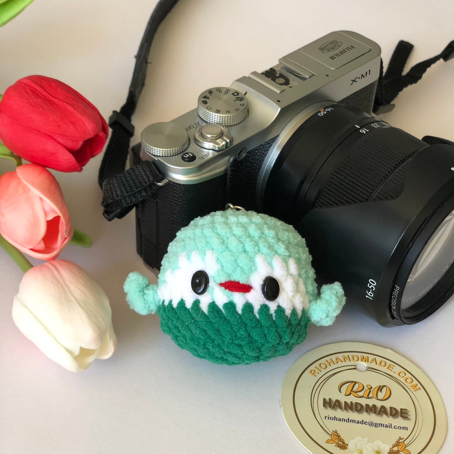 Handmade stress penguin crochet keychain, amigurumi penguin, stress friend, car rear view hanging, soft penguin, plushie toy, cute gift,