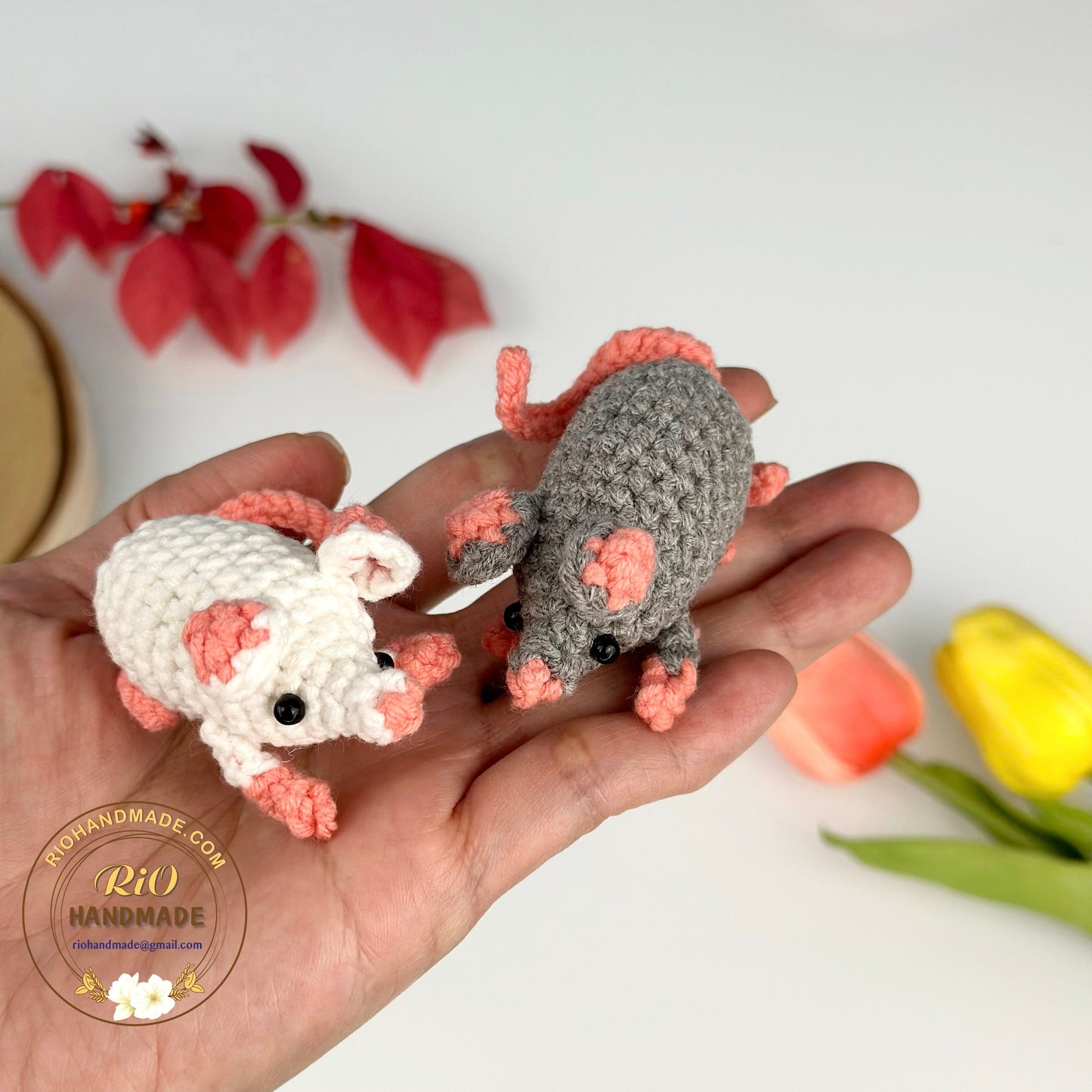 Handmade rat car rearview mirror charm crochet amigurumi, rat keychain, plushie toy, cute gift, car hanging accessory