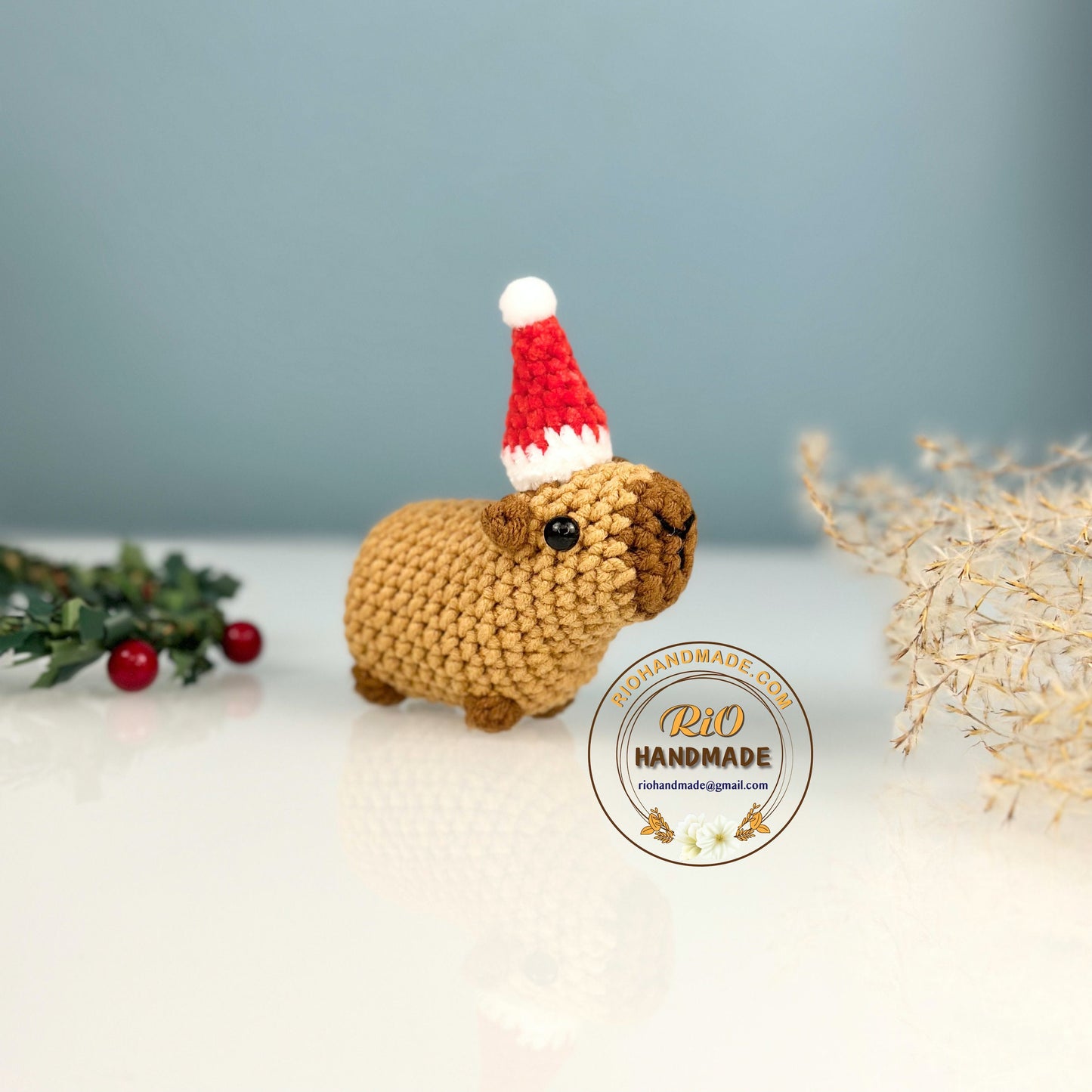 Capybara crochet keychain, mirror charm crochet, amigurumi Capybara with Santa hat, plushie toy, gift, car hanging, Tiktok Capybara song