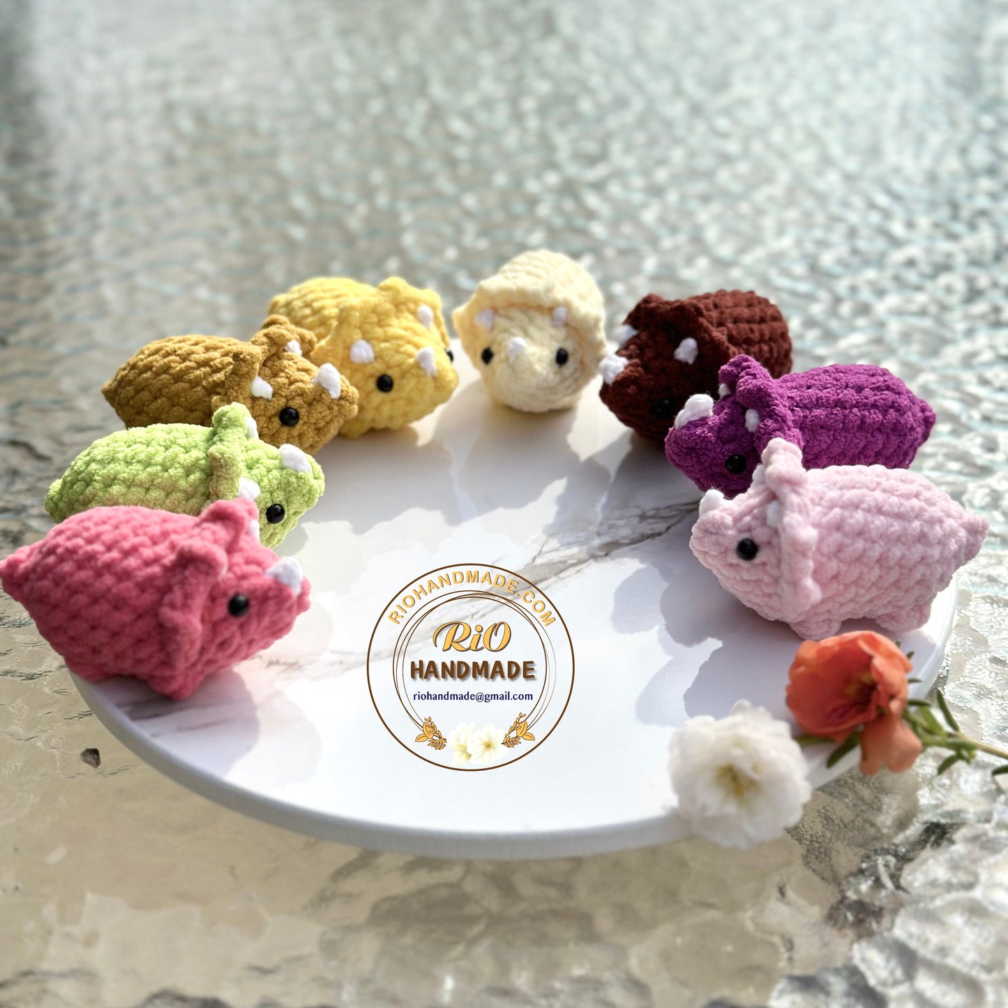 Handmade triceratops, crochet Dinosaur, amigurumi triceratops, plushie toy, gift, ornament, keychain, home decor
