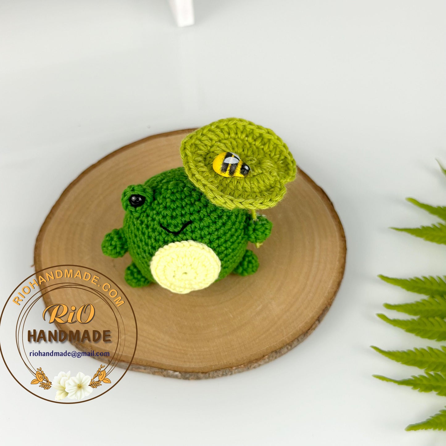 Rio Handmade yarn cotton frog crochet keychain, amigurumi frog with lotus leaf, cute frog , home decor, adult hobby