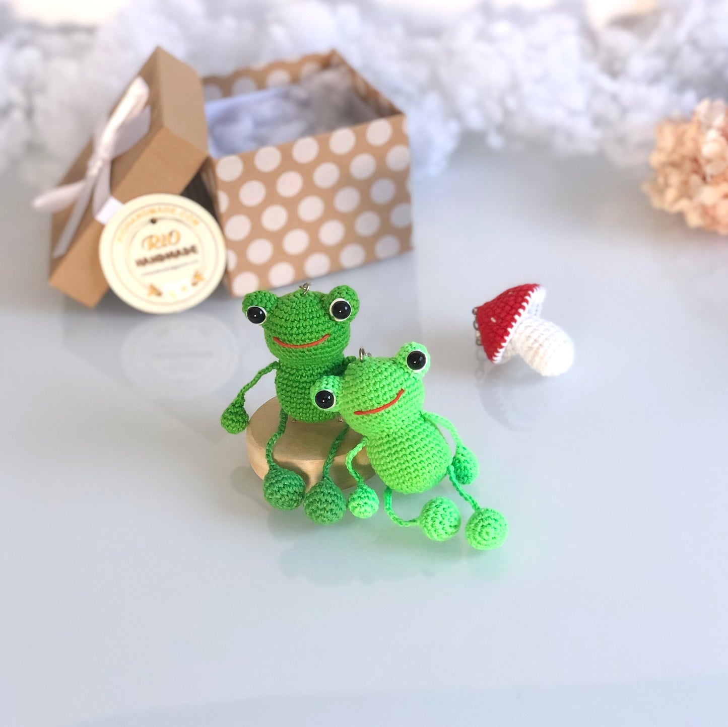 Handmade frog crochet keychain mirror charm crochet amigurumi, plushie toy, gift