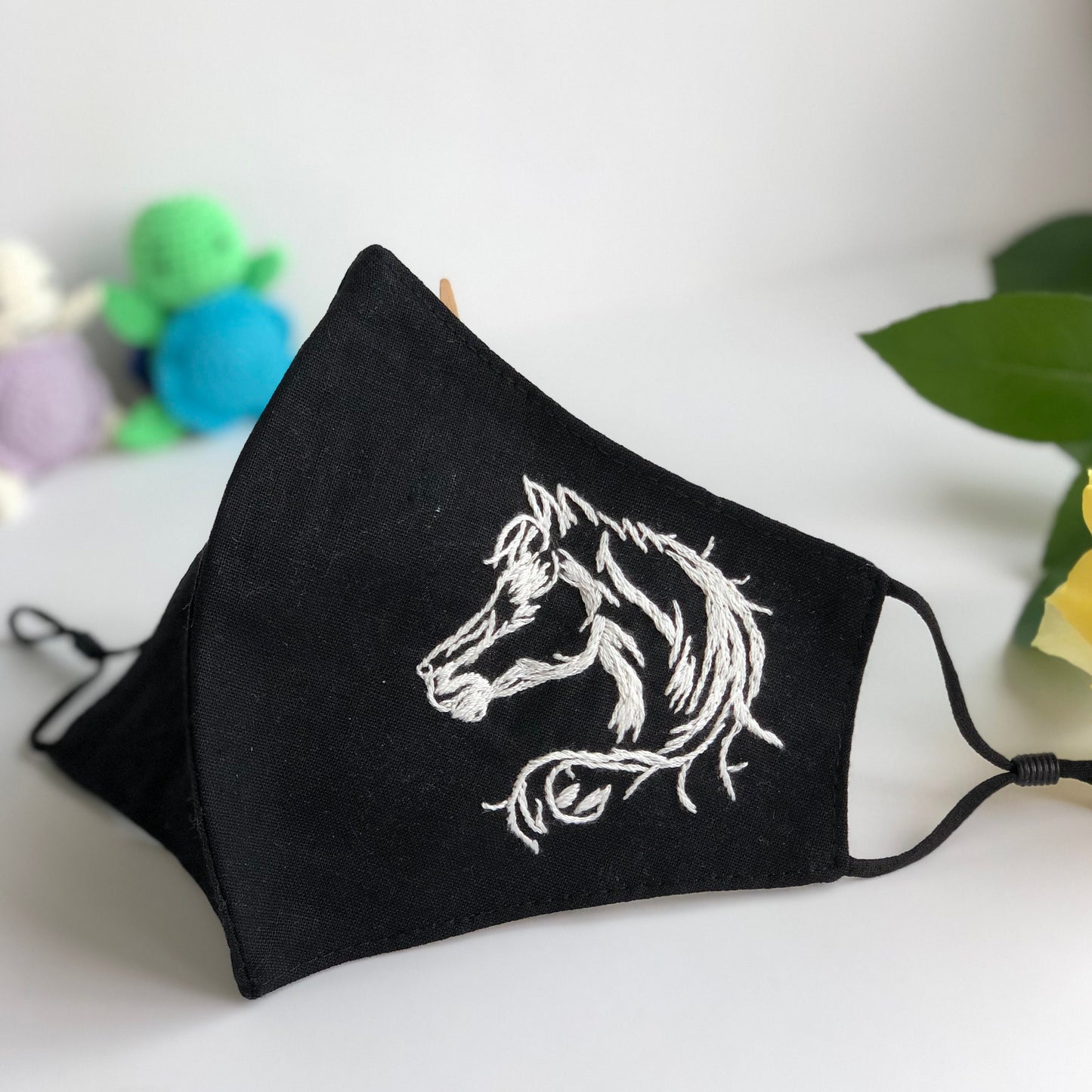 High quality hand embroidery linen face mask with filter pocket, size large.