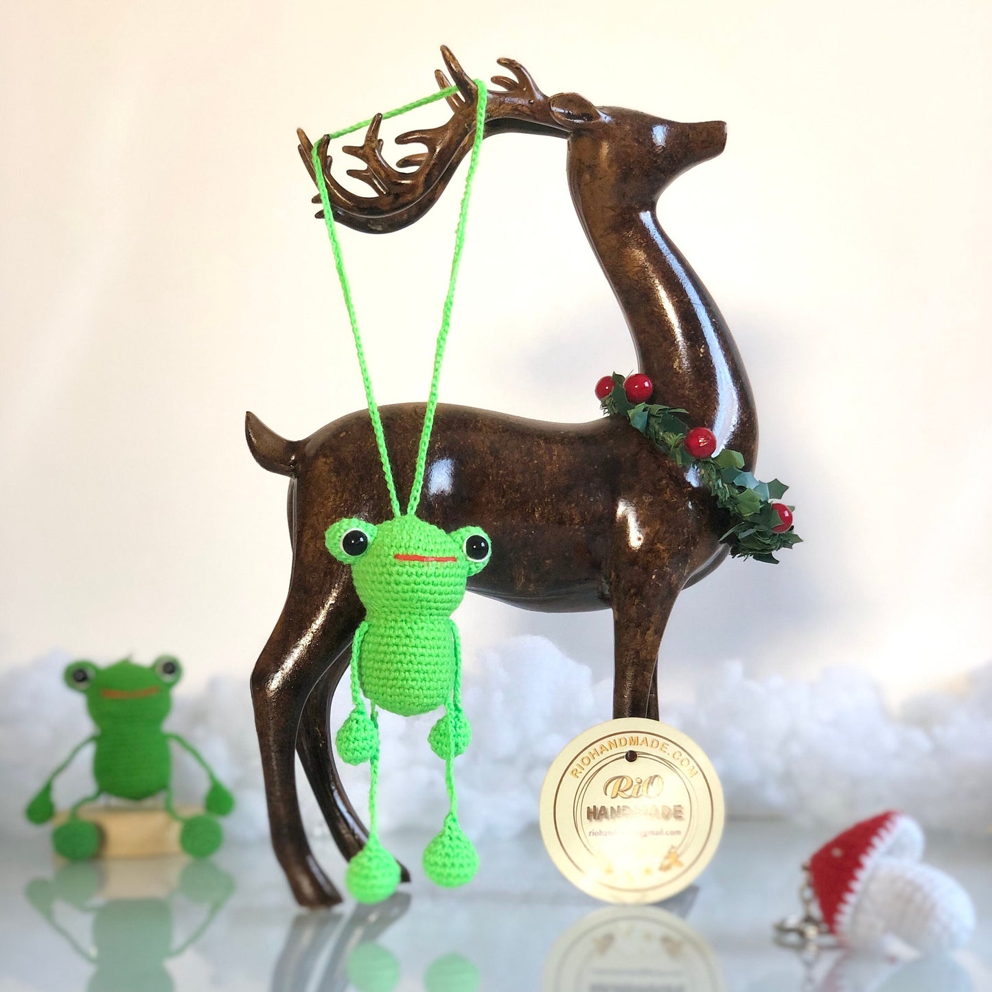 Handmade frog crochet keychain mirror charm crochet amigurumi, plushie toy, gift