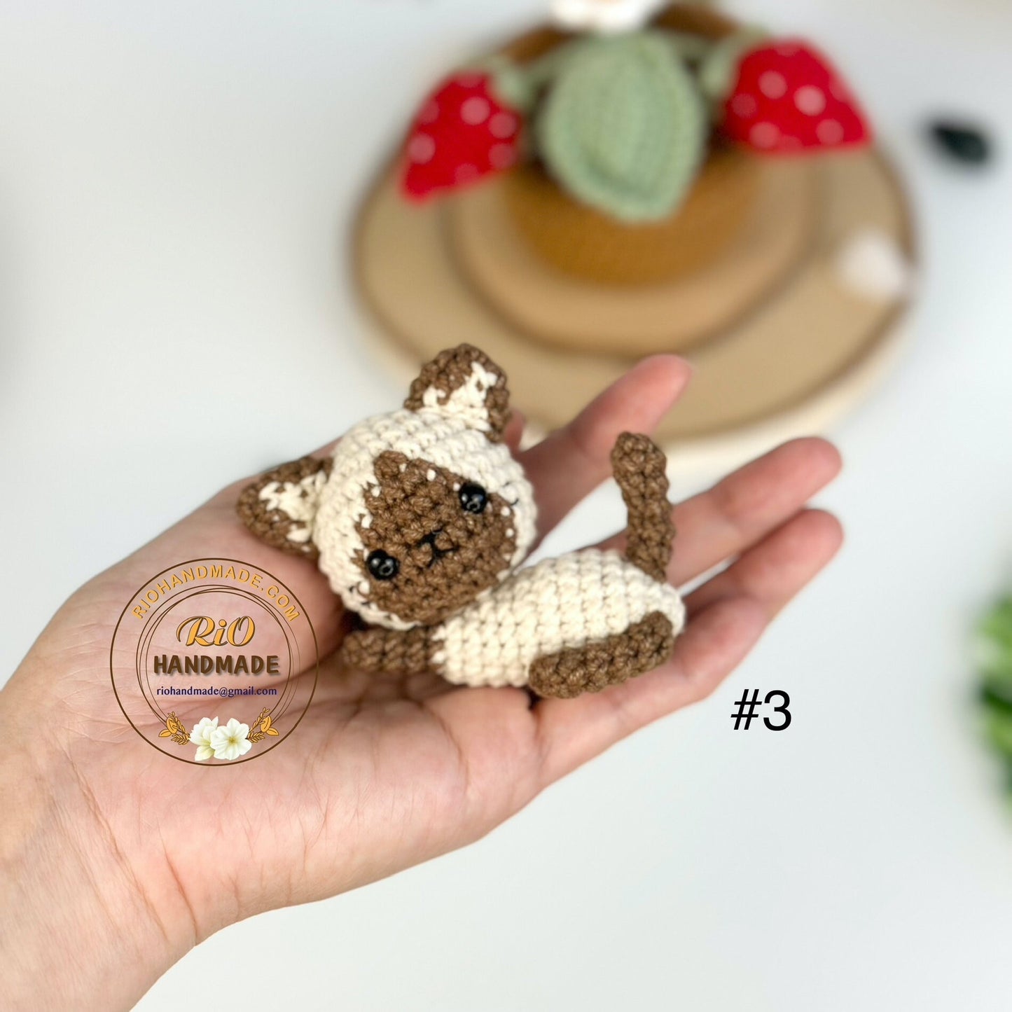 Handmade yarn cotton cat crochet, amigurumi cute little cat, home decor, cute keychain, adult hobby, perfect idea for gifts, present
