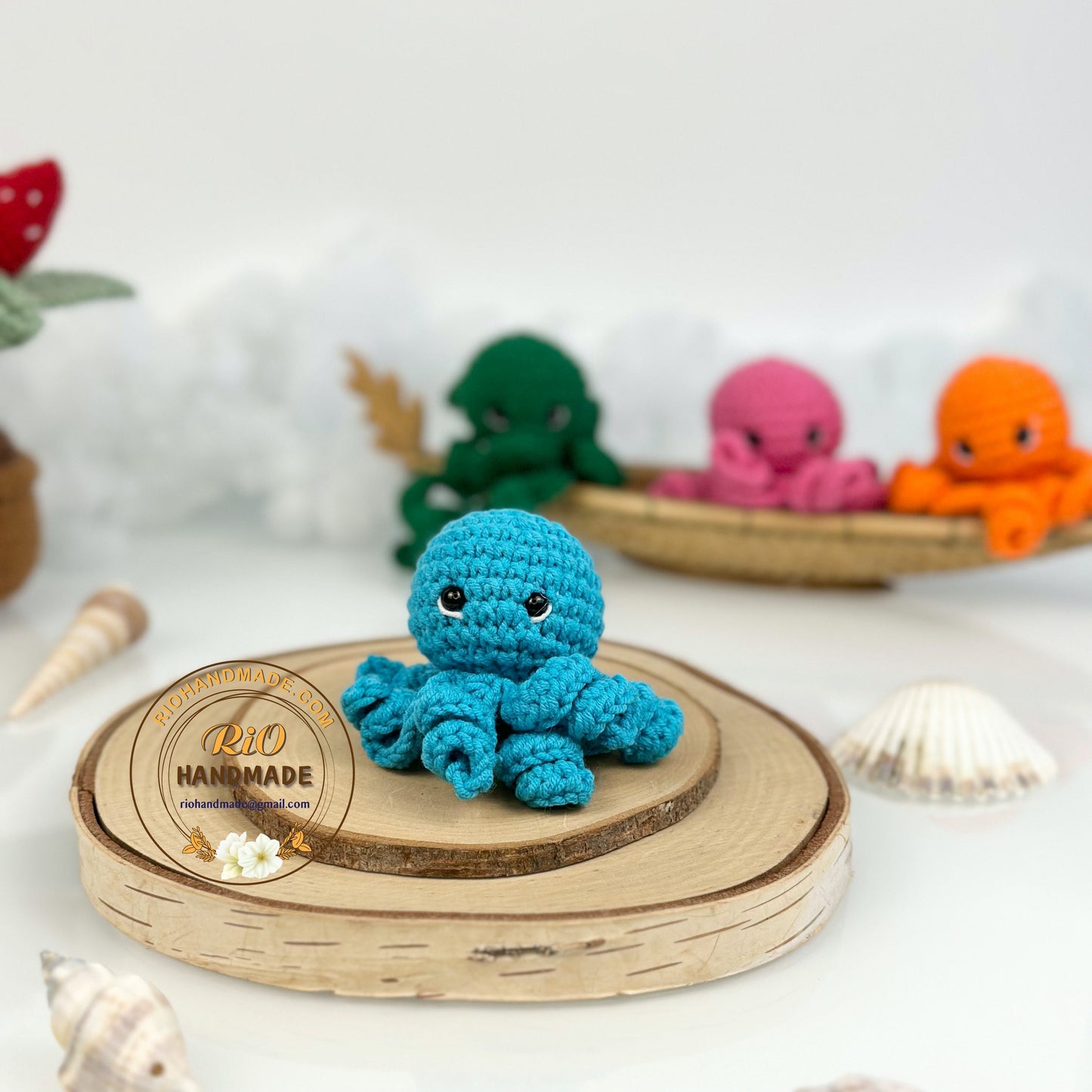 Handmade octopus crochet keychain, amigurumi octopus, car rear view hanging, cute gift