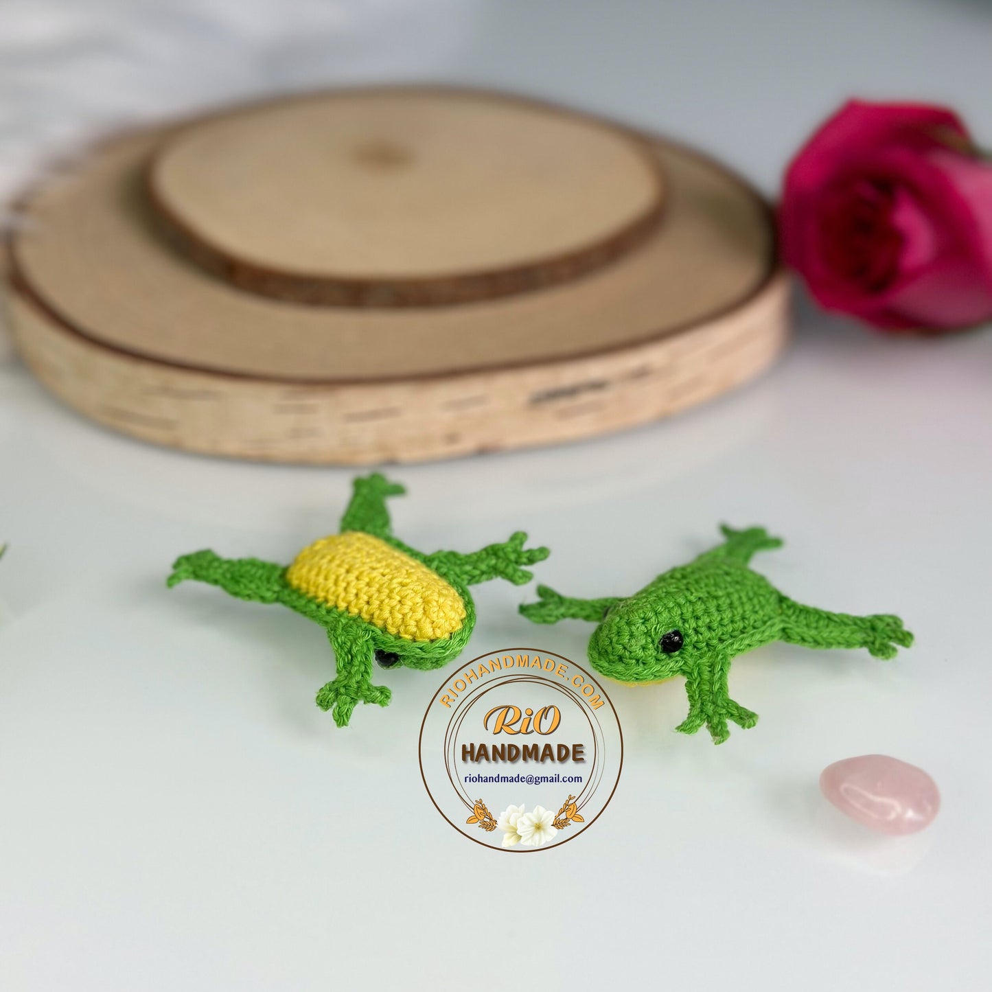 Rio Handmade yarn cotton frog crochet, amigurumi miniature frog , cute frog, cute frog plush, home decor, adult hobby