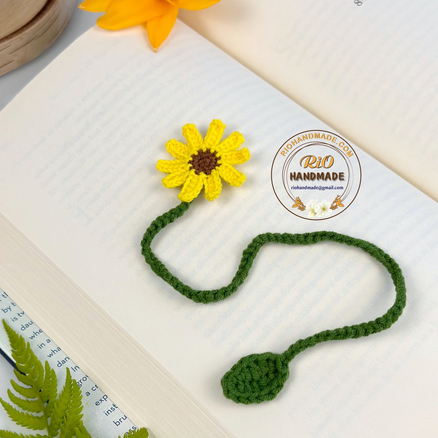 Ready To Ship, Rio Handmade Crochet Flower Bookmark, Gift For Teacher,Gift For Mom, Daisy Bookmark