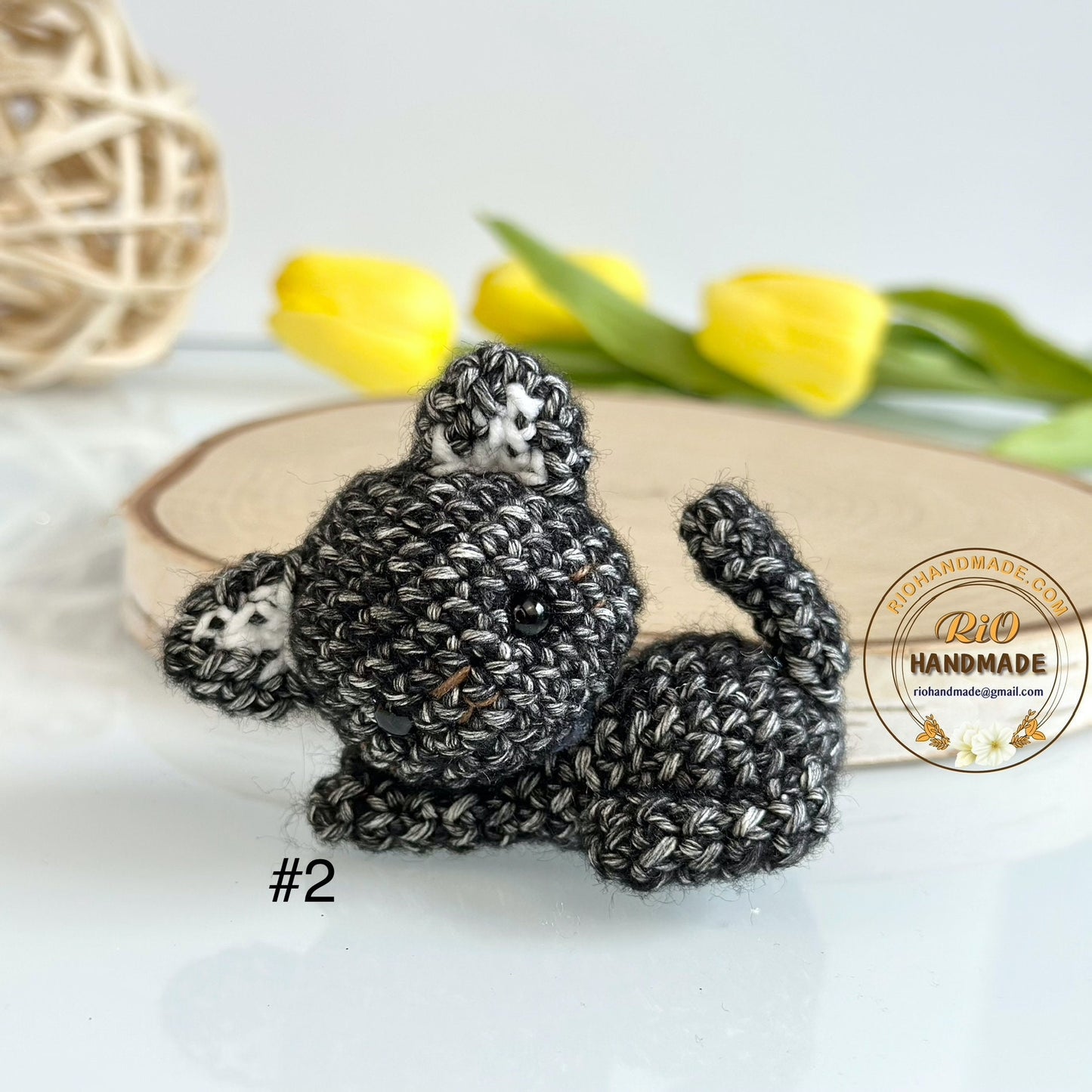 Handmade yarn cotton cat crochet, amigurumi cute little cat, home decor, cute keychain, adult hobby, perfect idea for gifts, present