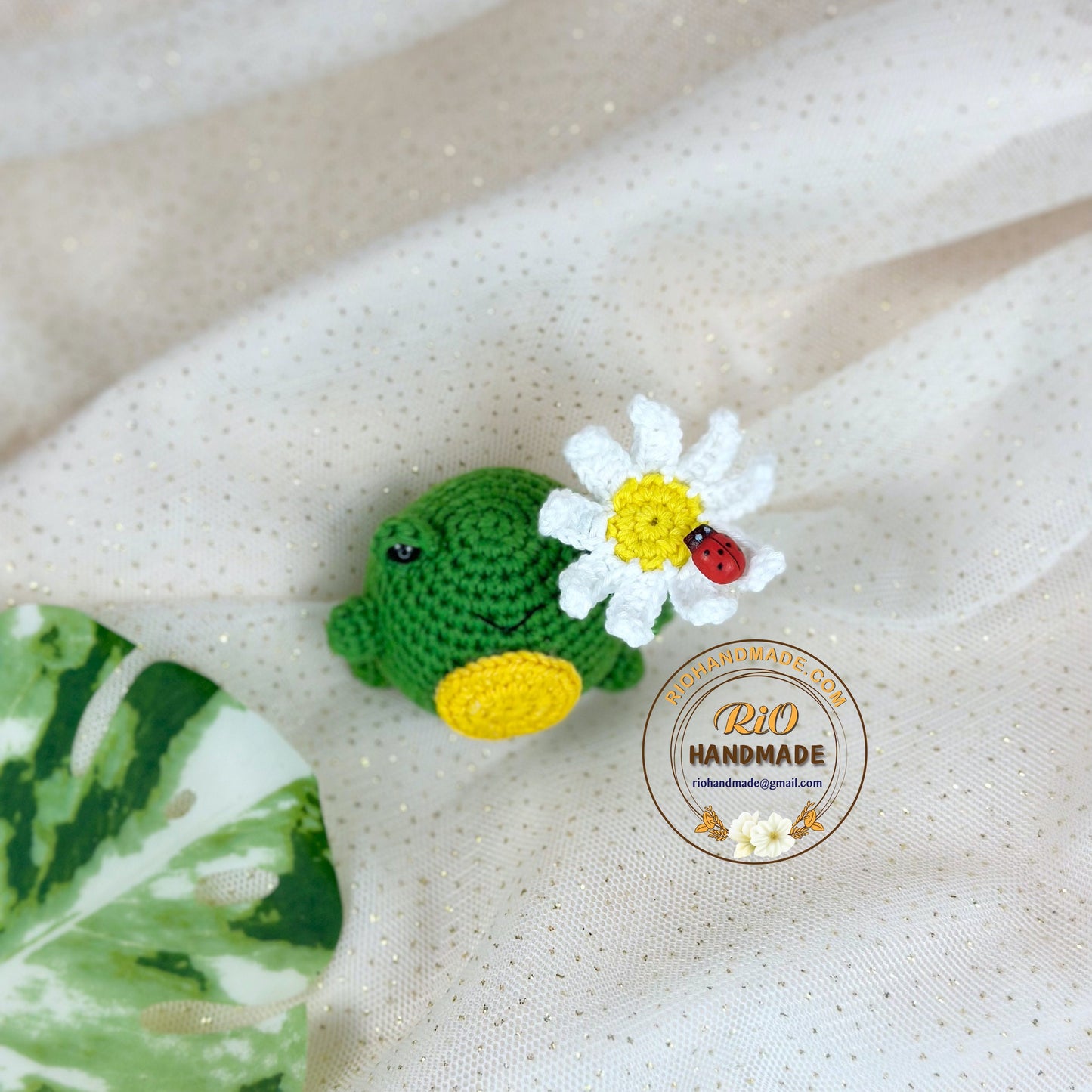 Rio Handmade yarn cotton frog mushroom crochet, amigurumi frog with daisy, cute frog, cute frog plush, home decor, adult hobby