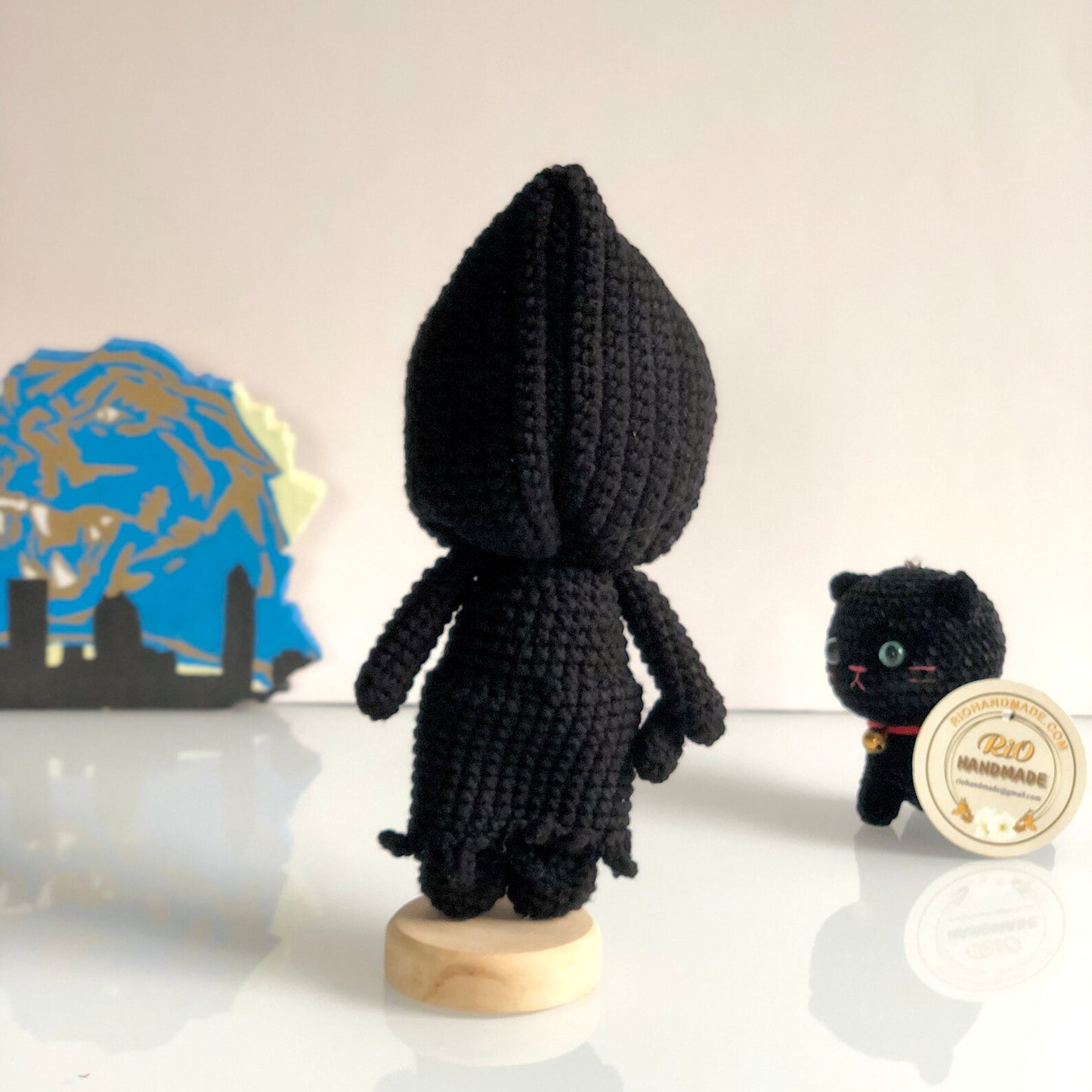 Crochet Ghost face inspired, Amigurumi Ghost face, Halloween decor dreams, Halloween Gift