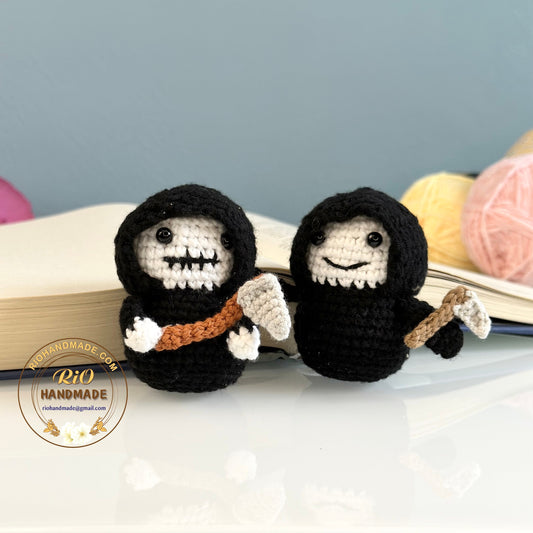 Crochet Grim Reaper inspired, Keychain, Car Rear View Hanging, Gift for Halloween, Halloween gift, Handmade crochet