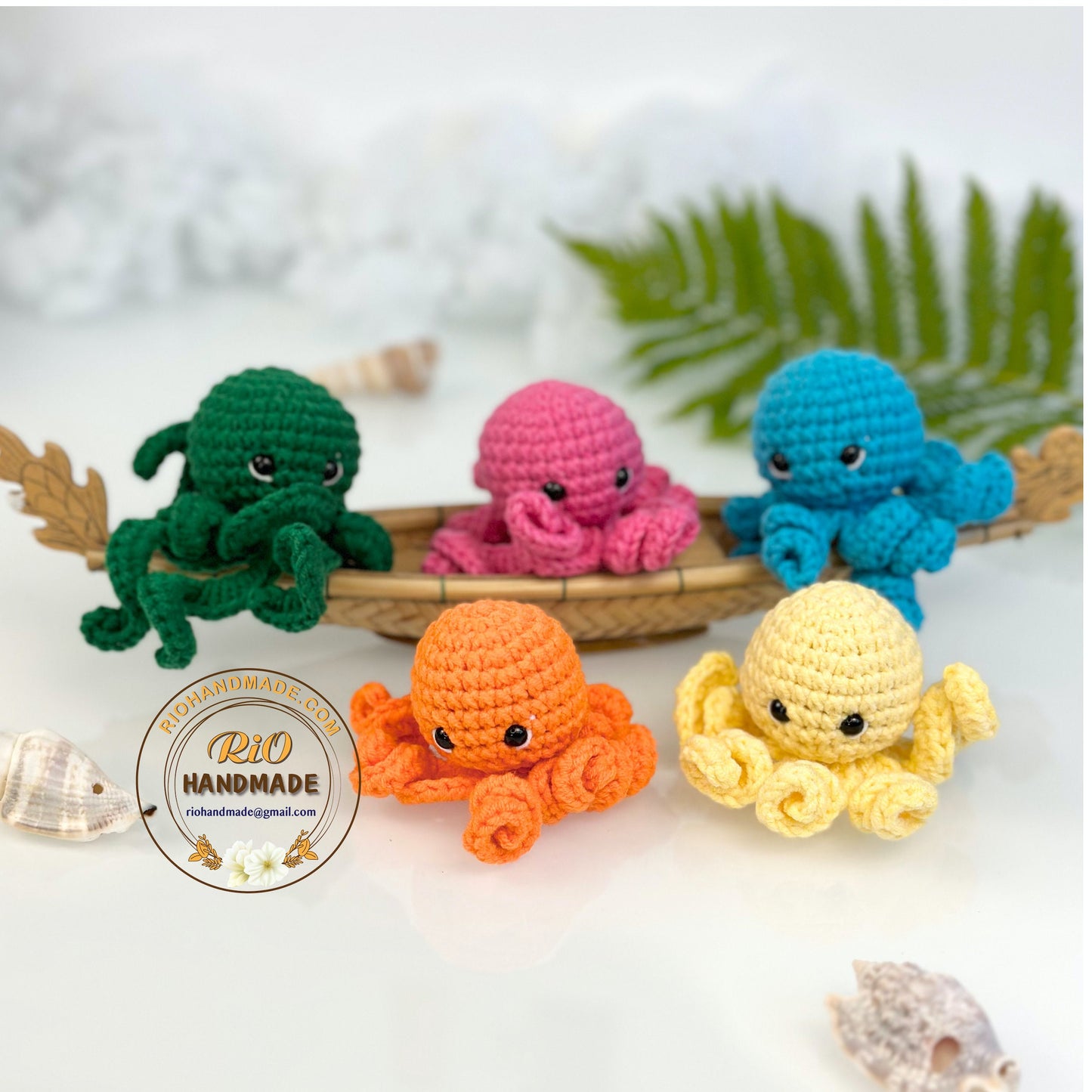 Handmade octopus crochet keychain, amigurumi octopus, car rear view hanging, cute gift