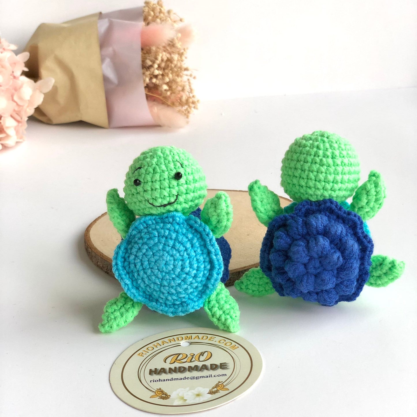 Handmade fun turtle crochet car charm, amigurumi, plushie toy, hanging, keychain