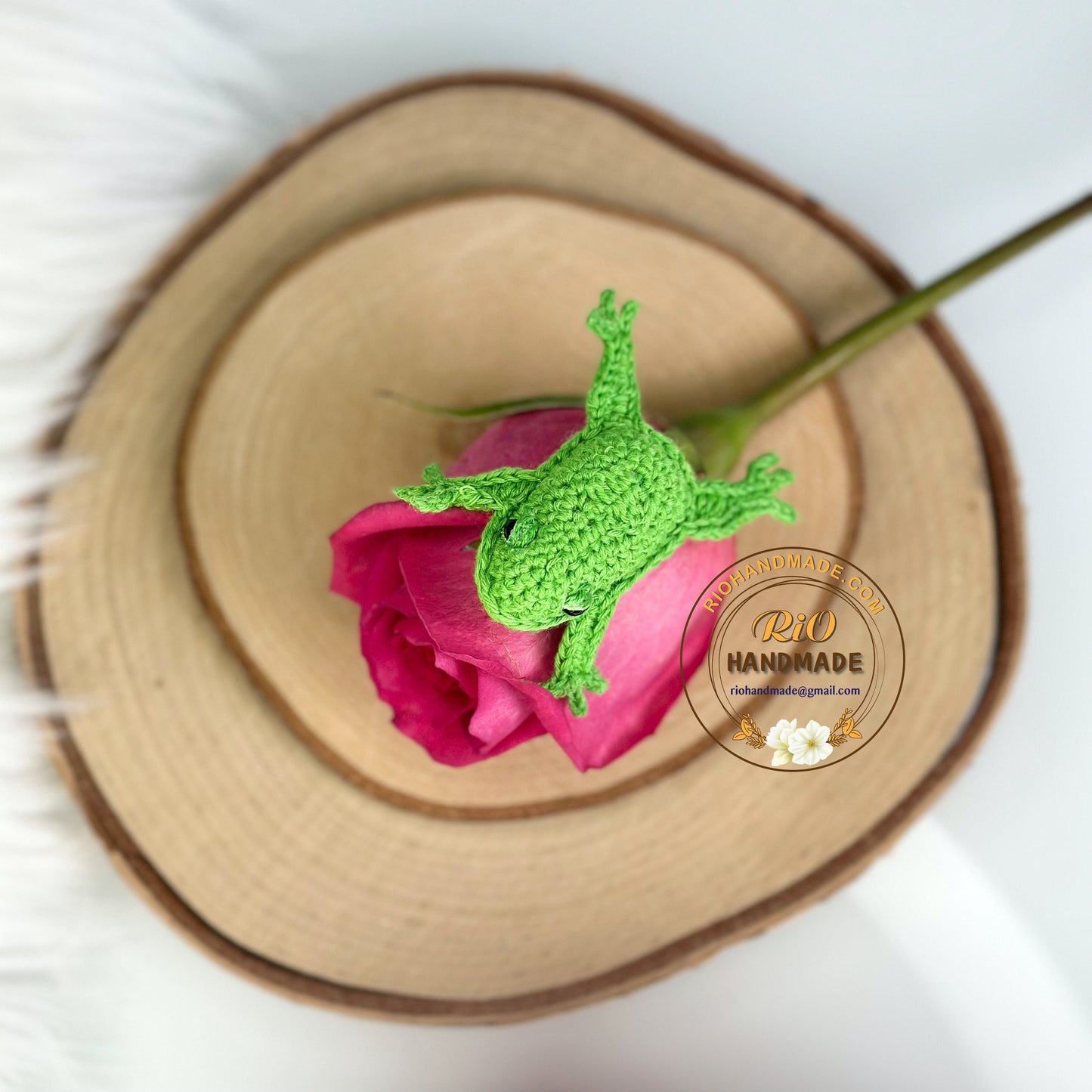 Rio Handmade yarn cotton frog crochet, amigurumi miniature frog , cute frog, cute frog plush, home decor, adult hobby